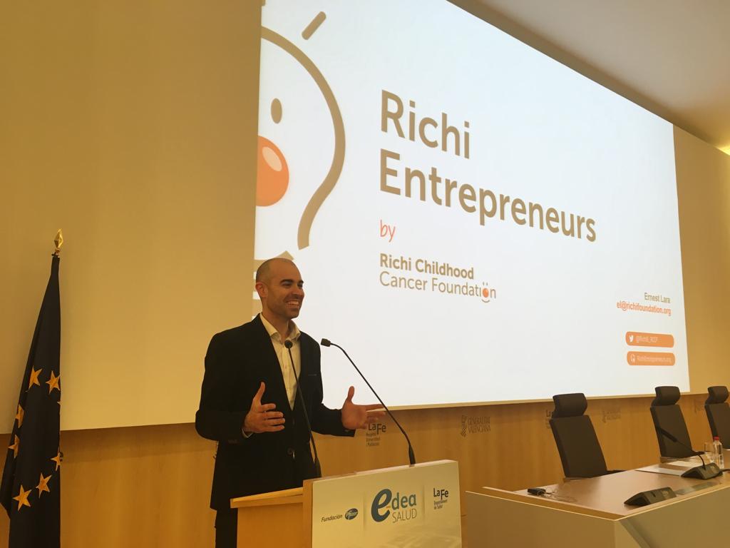 Richi_LS's tweet photo. We are at @Fundpfizer_ES E-dea Salud with @HospitalLaFe, launching a #challenge for entrepreneurs. The best startup or project will participate to the next #2018BostonImmersion program in #Boston. All details at https://t.co/v4G4EmQghS. Can't wait to meet the winners! https://t.co/4rHYed6dln