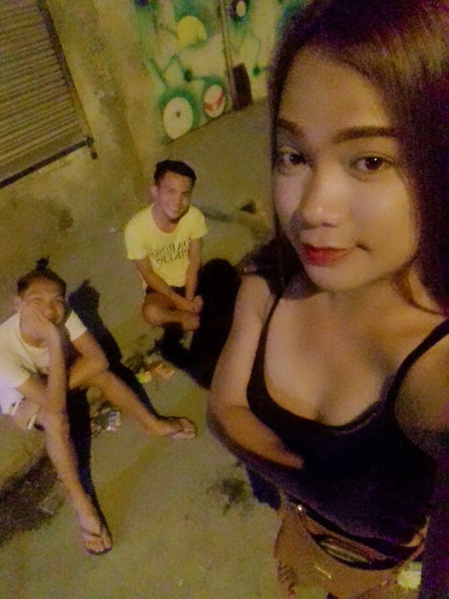 lynshey14's tweet photo. Mga nakshie ko napatingin sa ganda ko ahahah https://t.co/BjniNKNhVt