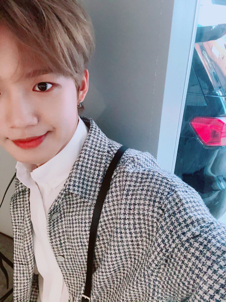 bnmboysofficial's tweet image. [#MXM/#임영민] 
오늘 저희의 도마도 파스타만들기 대 작전!!아니 도마도 비빔스타!!! 어떠셨어요?! 재미있으셨나요?!ㅎㅎㅎ 아직 제 요리실력를 발휘 못한게 아쉬운데 꼭 기회가 된다면 요리실력 뿜뿜해 보이겠습니다 앞으로도 YDPP 많은 관심 가져주세요~🍅