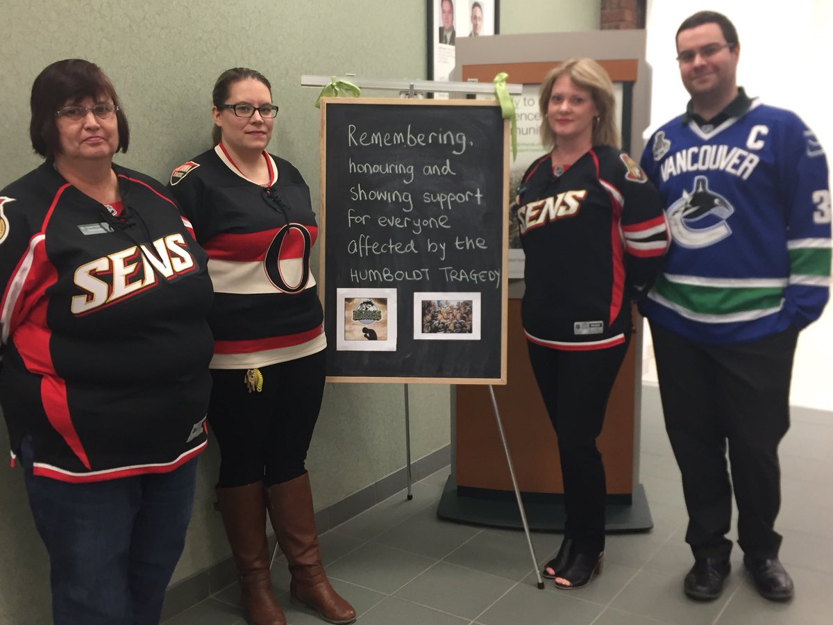BalrajA_TD's tweet photo. Remembering, honouring, and showing support for everyone affected by the Humboldt Tragedy #humboldtsrong @JennAuld @jannyjujube https://t.co/BNCjQYgCqF