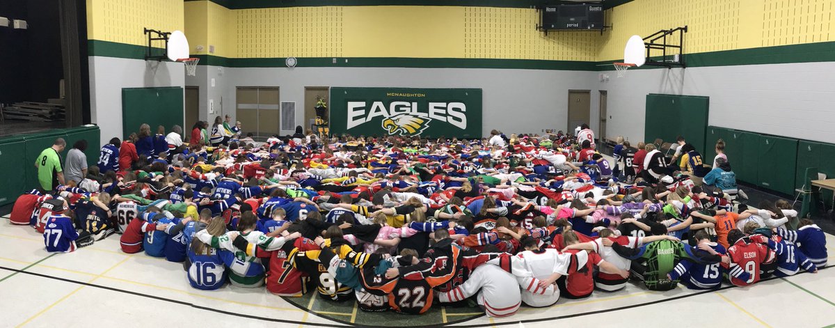 Our thoughts and our hearts are with Humboldt. <a href="/LKDSB/">Lambton Kent DSB</a> <a href="/HumboldtBroncos/">Humboldt Broncos</a> #jerseysforhumboldt #jerseyday #HumboldtStrong <a href="/mcnapseagles/">McNaughton Eagles</a>