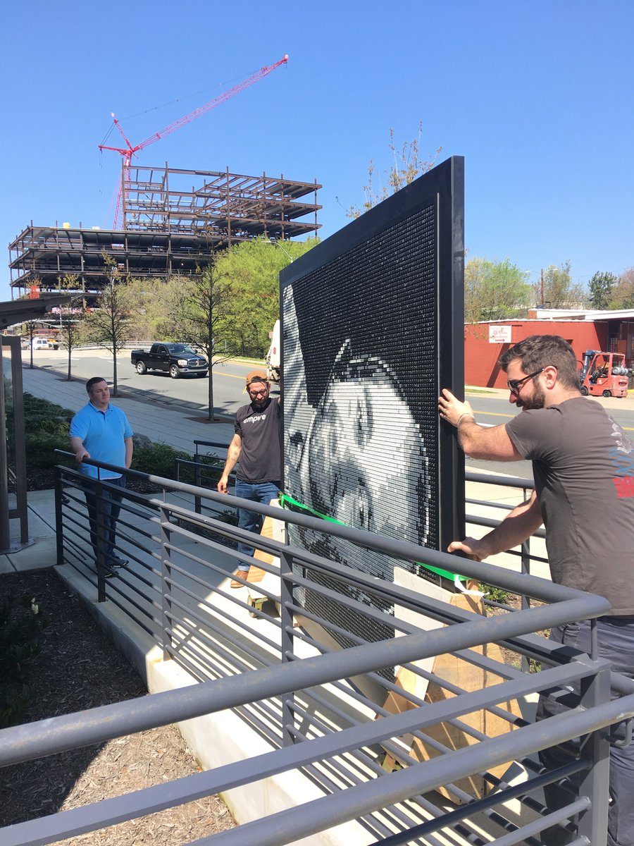 pointconcepts's tweet image. The Citrix Ads are moving to their new home. @citrix
#keyboardkeys #custombuilt #keyboardkeygraphic #airportads #transport #moving #fabrication #built #raleighcreatives #Raleighnc