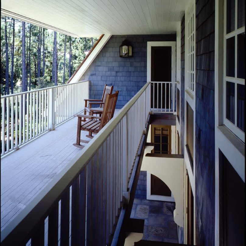 _susanferrier's tweet photo. Who doesn't want a balcony to sit and rock while watching the trees grow? #SusanFerrier #interiorinspo #architecturaldesign #balcony #homedecor https://t.co/AwdRSj2mIP