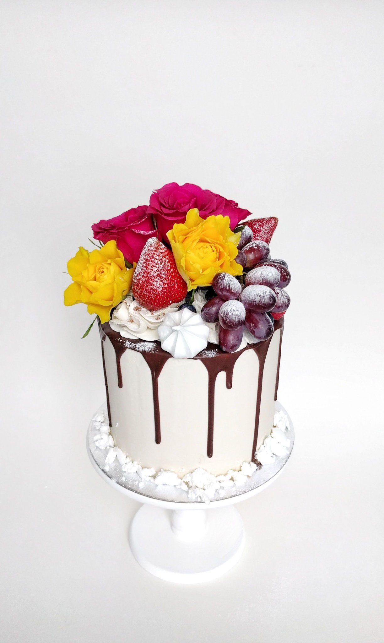 Simona's Cakes on Twitter "Hello everyone...we are back! 😊🎉 Fresh