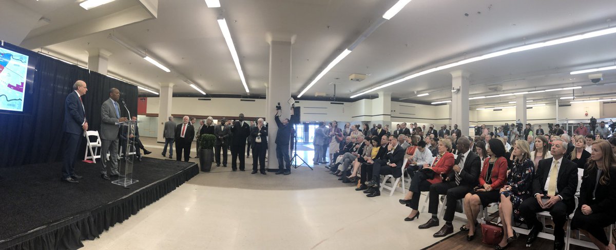 SylvesterTurner's tweet photo. Excited for @HoustonTX’s future with the repurposing of historic 1939 #SEARS building for a new #Innovation hub and district! @InnovateHouston #HOUinnovation #innovateHOU #tech #startups 
@starthouston https://t.co/QcUX9IhO6f