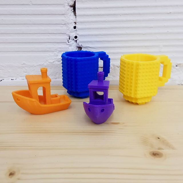 DePrinters's tweet photo. Aguantad un poco más. ¡Valdrá la pena! 😀

#dP #dePrinters #dePrinters3D #print #printer #printing #3d #3dprint #3dprinting #blue #orange #yellow #purple #wood #awesome #cool #tech #technology #diy https://t.co/kr6VEVdjib https://t.co/U80JO02TAl