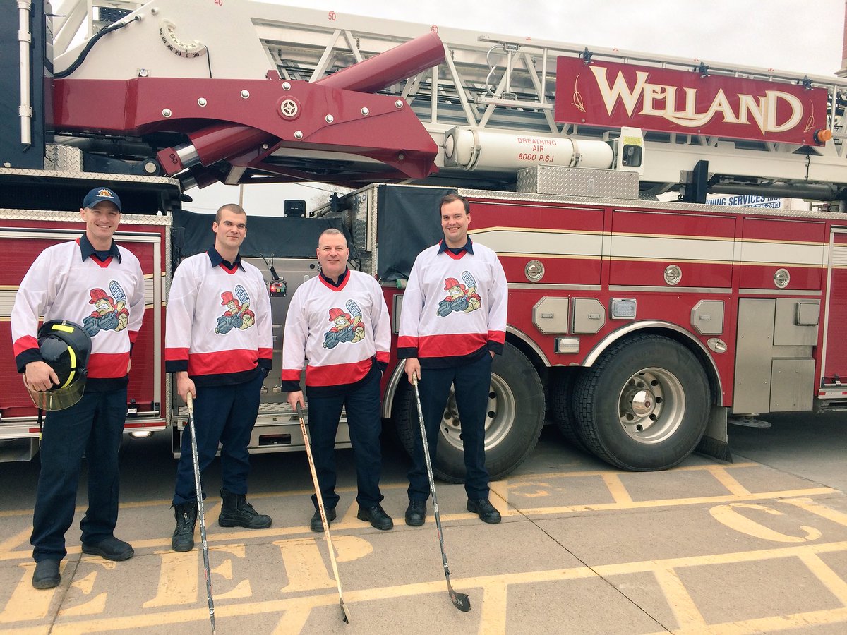 WPFFA_481's tweet photo. Our @Welland Professional Firefighters are showing their support for the @HumboldtBroncos .. we are all thinking of the entire broncos organization, their families &amp; friends #humboldtstrong @myWelland @FCWFES https://t.co/Zdn7zr3EIz