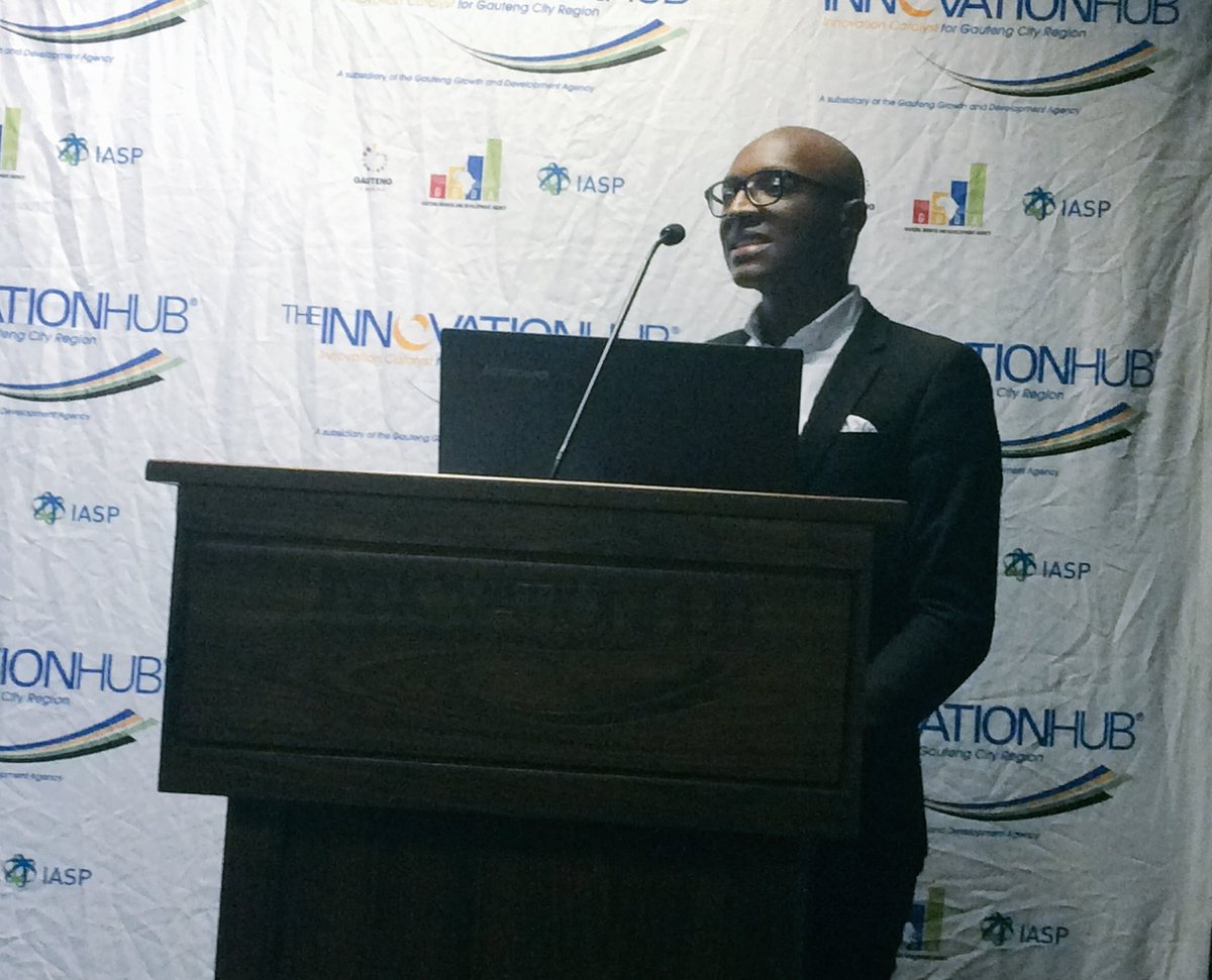 TiyaniTee's tweet photo. Mr Lucky Litelu from the ICRD Group taking us through what they had been doing in the Green and Water sector. #Innov8 #SupportingGreen @InnovHub @Geekulcha https://t.co/OW7oMUXp17