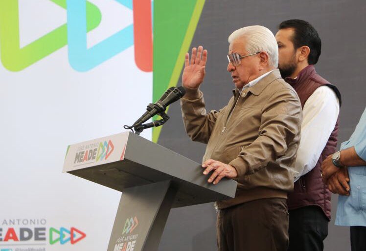 AquilesCordova's tweet image. #Mexico necesita a un hombre como José Antonio Meade: Antorcha lo apoya: @AquilesCordova  @AntorchaOficial I @JoseAMeadeK #Elecciones Antorcha Campesina Antorchistas