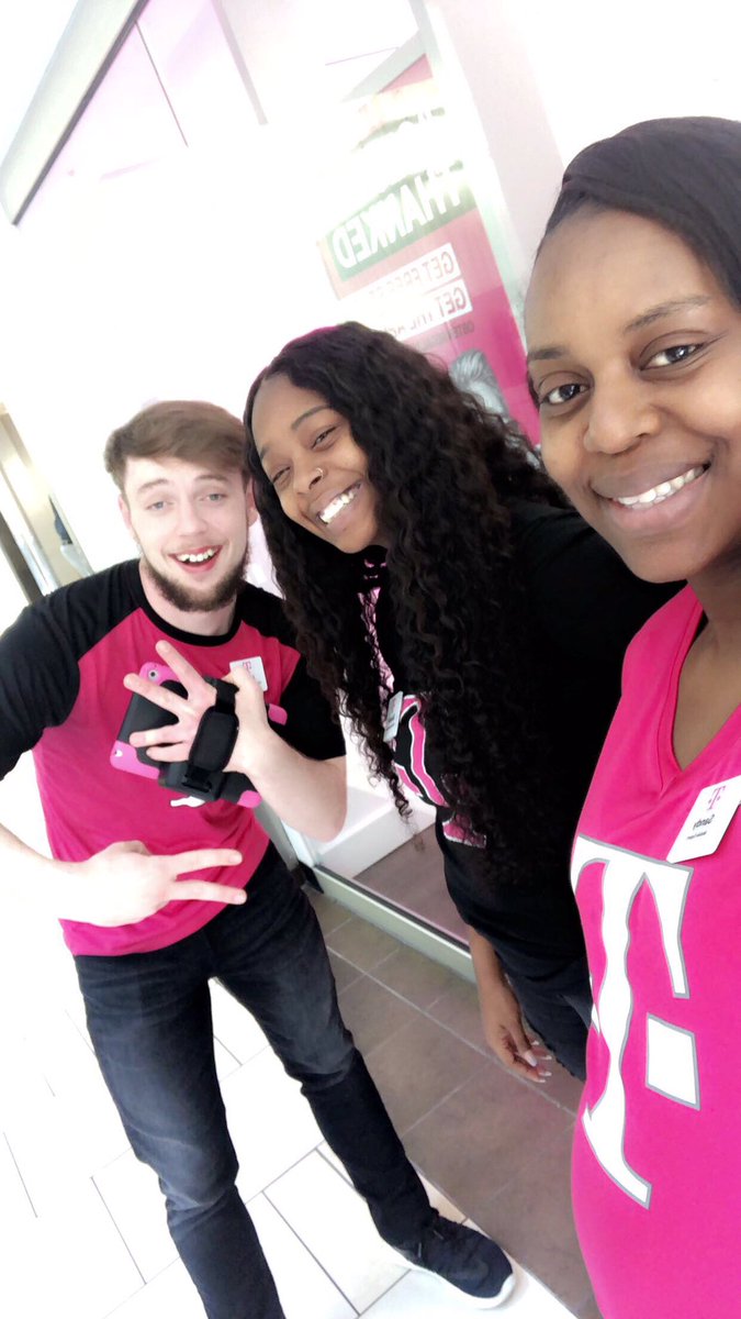 BallardJaide31's tweet photo. Park Plaza is always #Remoready! Come stop by and see how we can give you the complete wireless solution to all of your wireless and beyond wireless needs! @anwer_rafiqi @MobileOneLLC @M1Dcohen11 https://t.co/B7ApnUbrFA