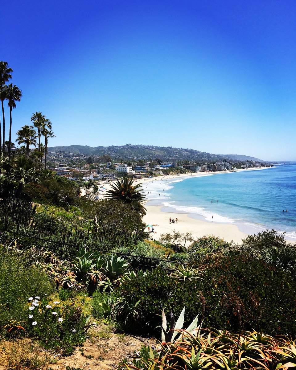 lumo_space's tweet photo. Only 2 days left until COASTLINES!! The 4th course takes you to the west coast and the beautiful beaches of California!! You can purchase tickets at https://t.co/OkZL7wOg6p #coastlines #projectionmapping #interactiveart #storylab #dinedifferently #seafood #california #beaches https://t.co/Wefn3S6cX2