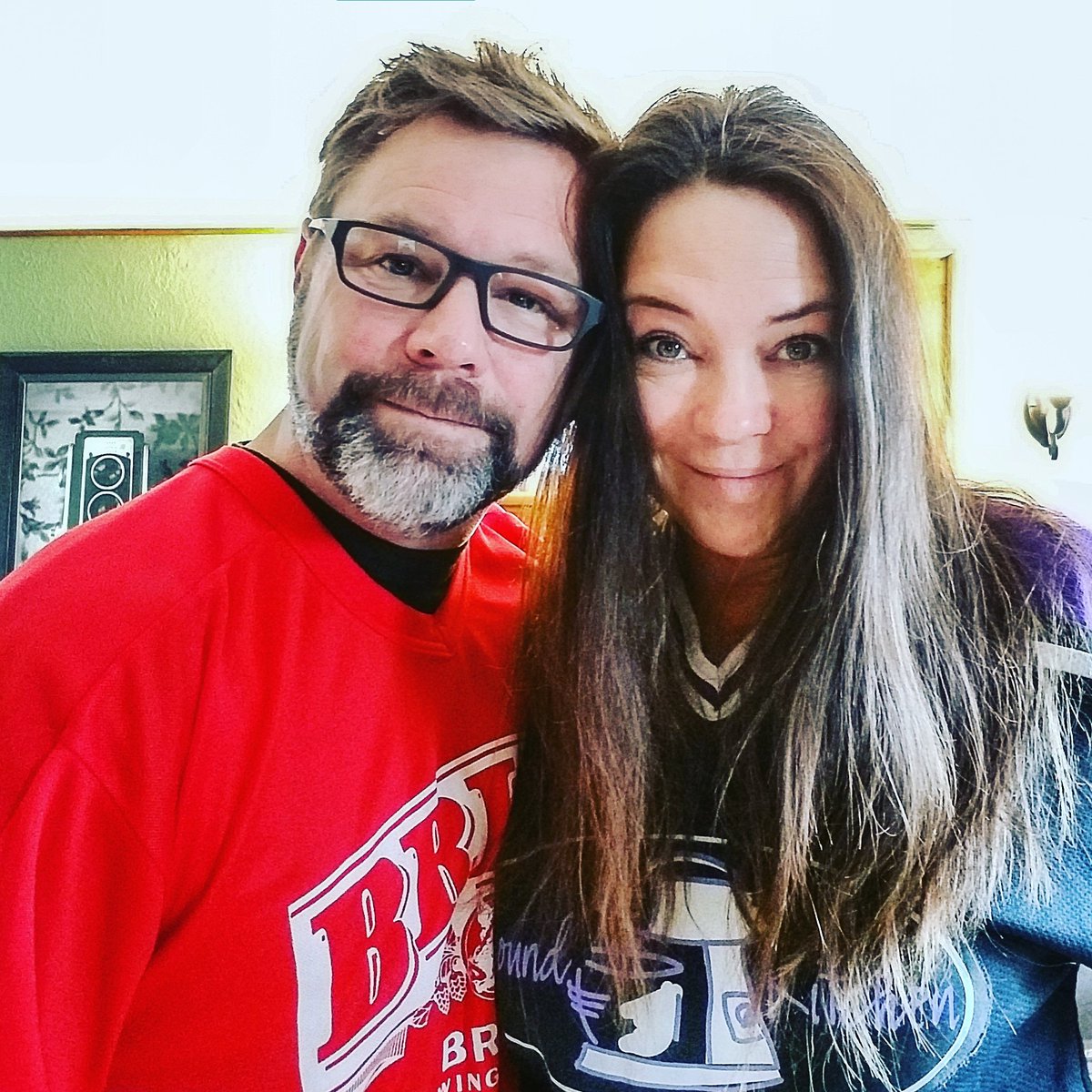 Wearing our jerseys today to show our solidarity with the community of Humboldt. Our hearts go out to the victims, families and community who are dealing with this horrific tragedy. #Humboldtstrong #Jerseysforhumboldt #SticksOutForHumboldt