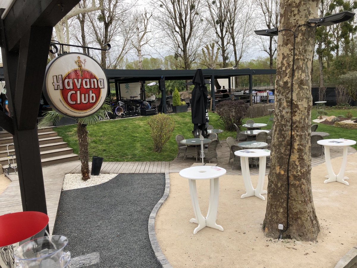 IleRestaurant's tweet photo. On vous attend @davidattoub @ATIDConsulting @PascalPape @juliendupuy9 @michalakfred https://t.co/KBWCBSmjV2