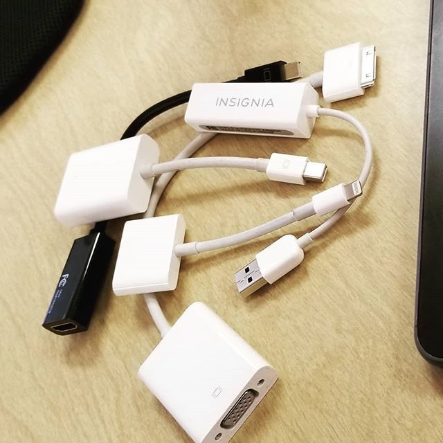 amandacdykes's tweet photo. All these dongles and not one of them (nor the 2 in my projector bag in car) work with the chromebook I grabbed to test out today. #techcoachproblems https://t.co/tYdcSv1AiP