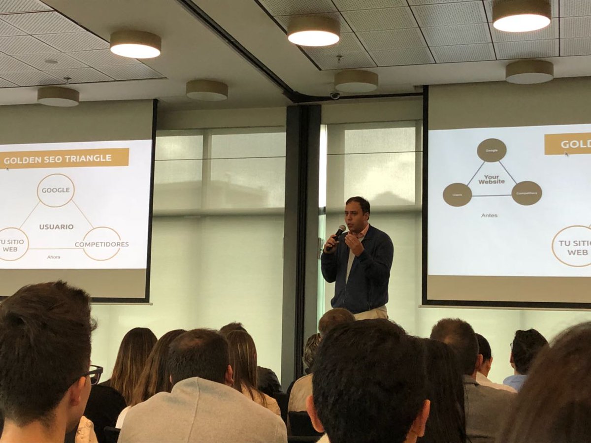 somosmicronet's tweet photo. ¿Qué tan importante es el #SEO para nuestras empresas? Habla el experto @faraujoj en el #InboundSummit2018 de @TriarioSAS 🙌🙌🙌 https://t.co/qoga39fALT