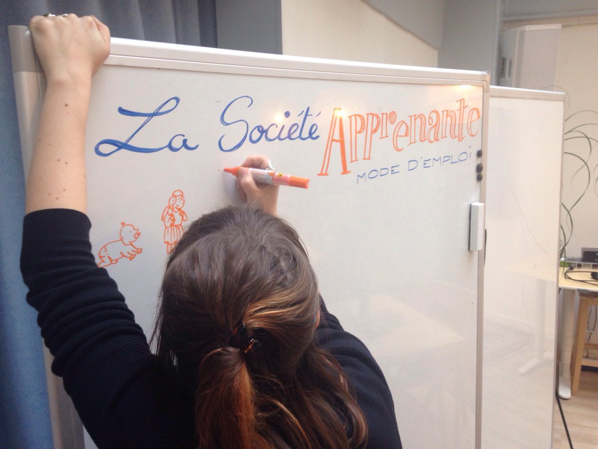 MorganeLb16's tweet photo. C'est parti pour une soirée avec @FrancoisTaddei sur la société apprenante ! "Comment les entreprises, les écoles et les universités peuvent-elles collaborer pour accélérer l’émergence d’une société apprenante ?" @TheSchoolab https://t.co/Xa1WVDWlr2