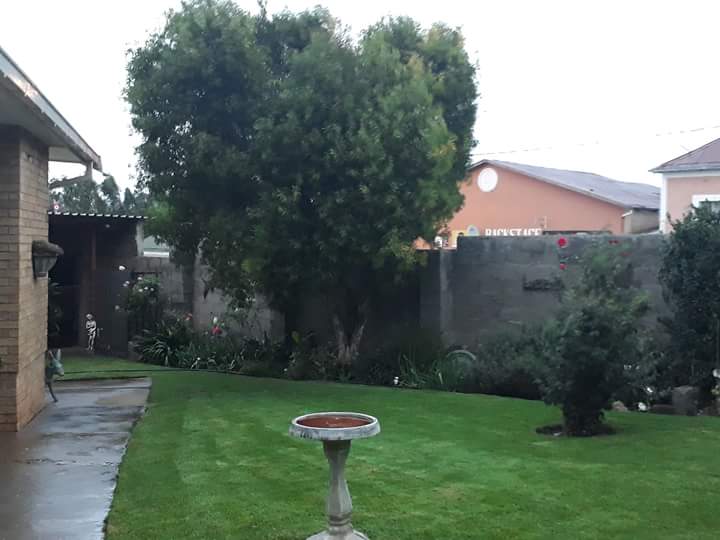 ReenvalSA's tweet photo. Nounet begin reën op #Indwe in die #Ooskaap.Dis koud en wind waai ook Foto Abel Gouws @SAWeatherServic @venter_annette @debeer_anika @EDP24 @JoelGuy_ @TeamNews24 @landbou https://t.co/AuQMiKvb9f