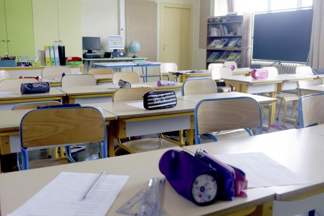 UnHandicap's tweet photo. [#Education] Plus de 6 000 élèves en situation de #handicap n'ont pas d'accompagnement  à l'école, selon une récente étude, réalisée par le principal syndicat des enseignants du primaire. https://t.co/IqooTV5GmO https://t.co/wBu0A7A25s