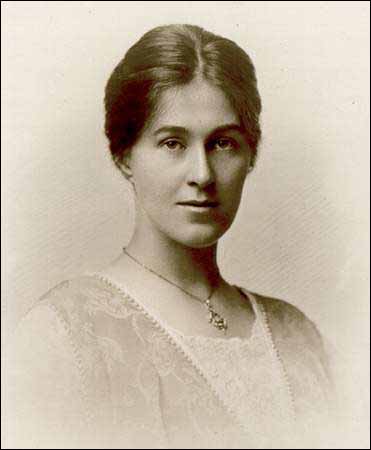 HeritageWebsite's tweet photo. On April 12, 1913 (105 years ago today) Janet Miller became the first woman admitted to the Newfoundland Law Society as a student. During WWI, she served overseas as a nurse and when peace was restored she returned home to help lead the suffrage movement. https://t.co/u0QK0wATJV https://t.co/HbFRQOchDN
