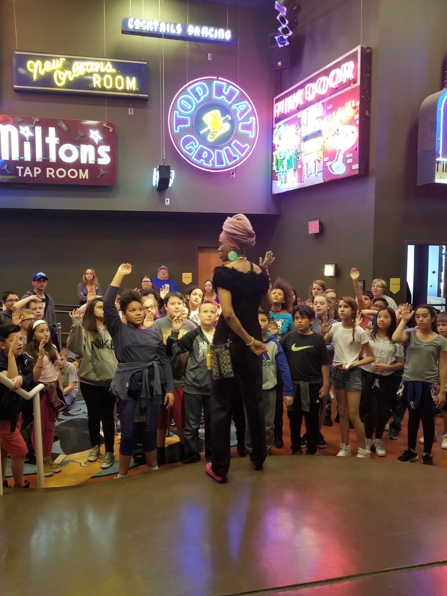 ruffteacher's tweet photo. Finishing up our field trip at the Jazz Museum #alljazz #ruffpups #junctionproud #turner202strong https://t.co/12pbT2Csqh