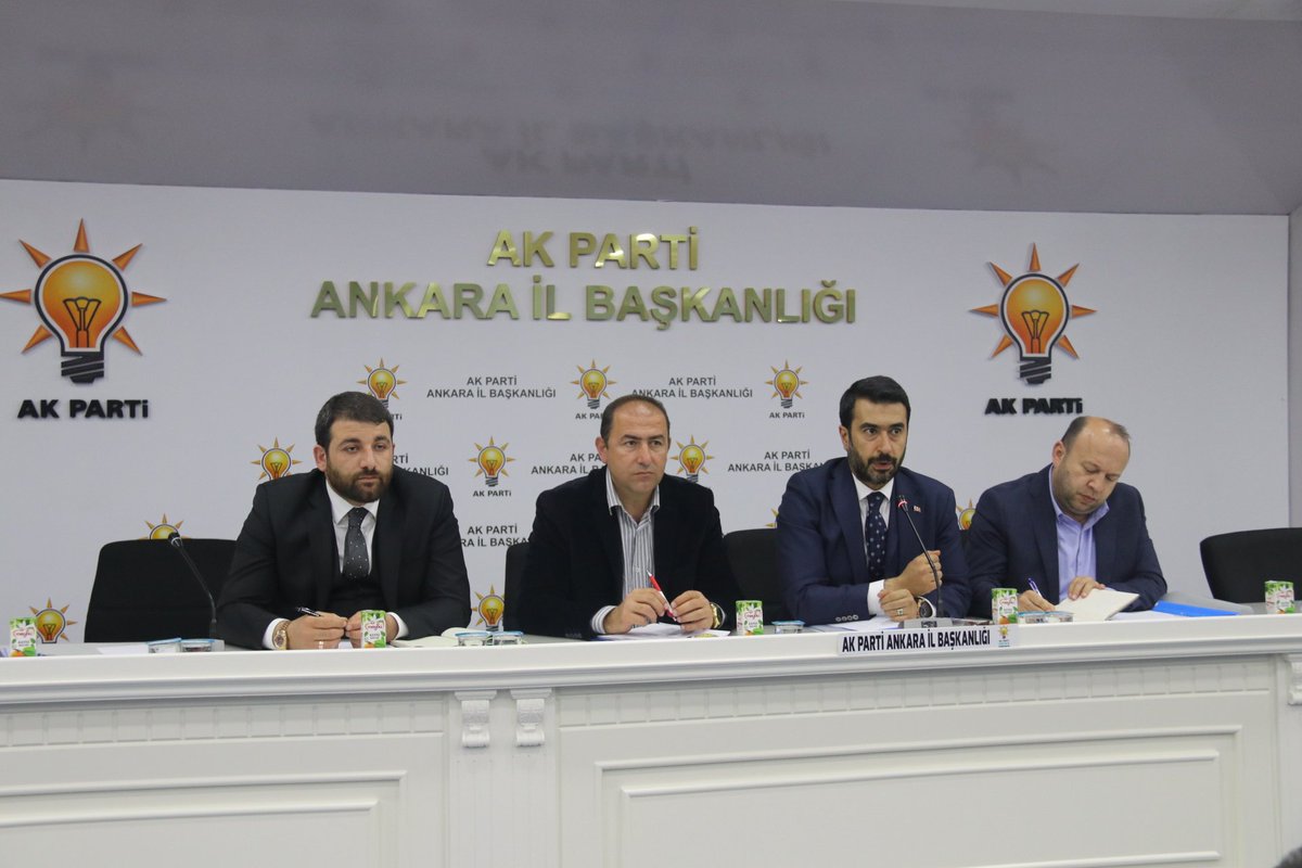 AkpartiAnkara's tweet photo. Teşkilat birim başkanlığımız Etimesgut İlçemiz mahalle başkanları ile İl Başkanlığımızda toplantılarını gerçekleştirdi.
#AkpartiAnkara https://t.co/9cPlySnu76