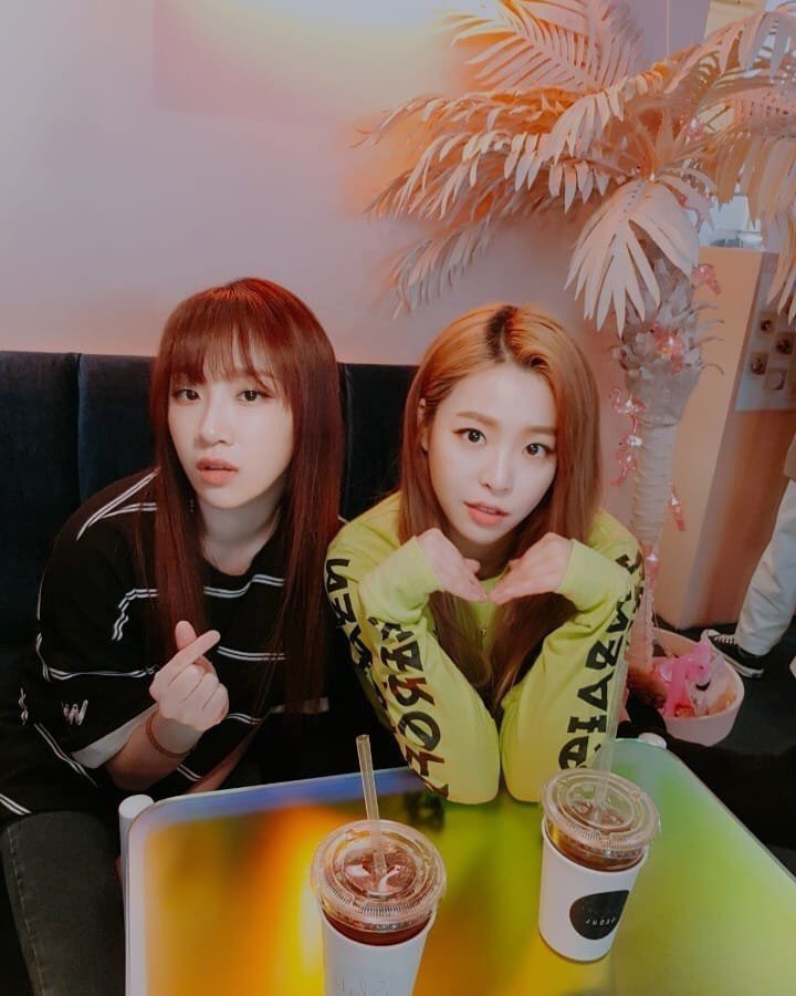 only_euna's tweet photo. 180412 #Khan Instagram update 💕

#유나킴 #디아크 #간 #EunaKim https://t.co/vwD0s9cfSv