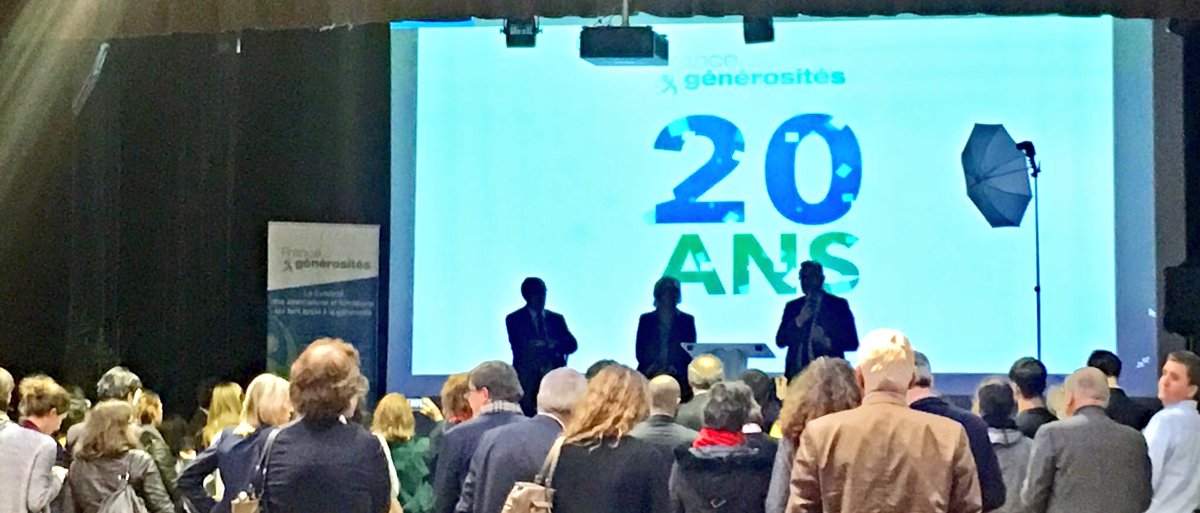 ItierCh's tweet photo. Avec @FSampermans et @PierreSiquier pour célébrer les 20 ans de France @generosites.
Les leviers pour favoriser le #mécénat et la #philanthropie seront au coeur du Pacte de Croissance de l’#ESS. https://t.co/BDIbvYY41h
