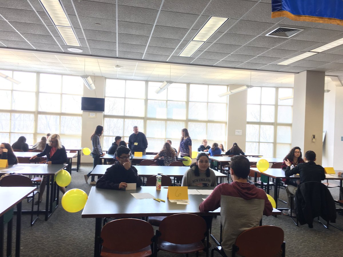 MsCaturano's tweet photo. Having fun discussing global issues!! So proud of my capstone students for putting this together! #ehhsexplores #ehhsempowers #weareehps https://t.co/H5Iqo6O6Oz