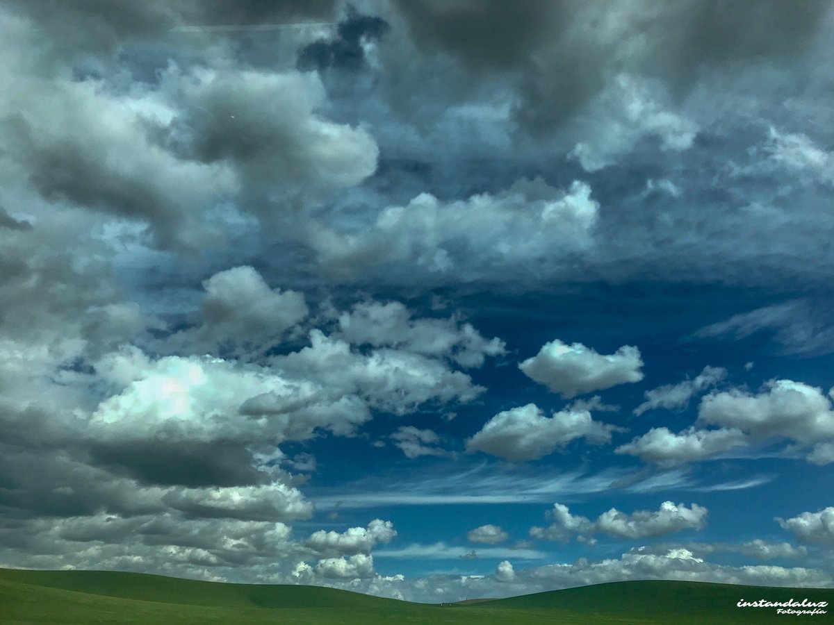 instandaluz's tweet photo. ☁️Windows XP☁️

#Jueves #FelizJueves #12Abr #Andalucia #NickiDay #LetMe #Superdientes #Travel #Viaje #Traveler #Viajero #Photo #Foto #Photography #Fotografia #Photographer #Fotografo #Turismo #Tourism #Tourist #Turista https://t.co/krBYkoC5Ep