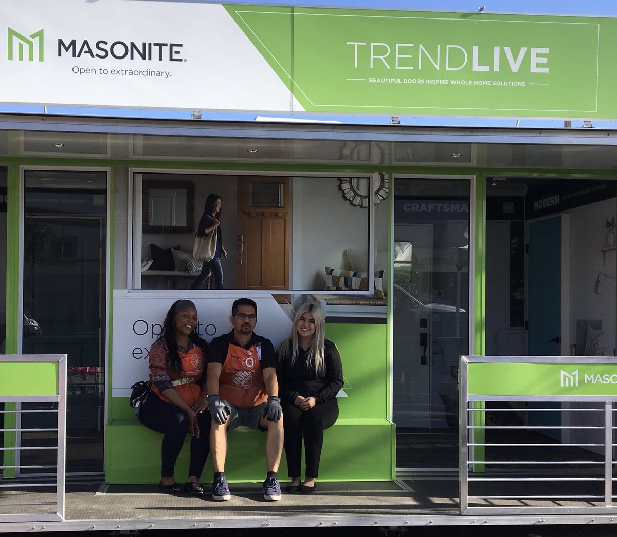 6616Sunset's tweet photo. Thank you #Masonite For a great event ! So many new things coming this year ! #D223allday #BigBadAssSunset @Jmtorres_MAS Appreciate you ! #LivingOurValues #OrangeBlooded #TeamSickenger ! https://t.co/DHDLYupoqr