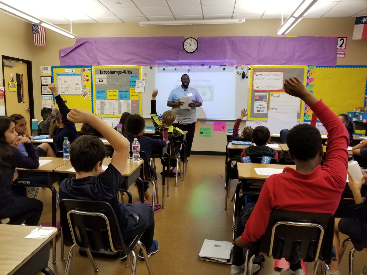 lmathews4th's tweet photo. Thank you, Mr. Lewis, for engaging my students today while teaching financial literacy. #lsmathchat #lsropride https://t.co/HGm1yi7mCc