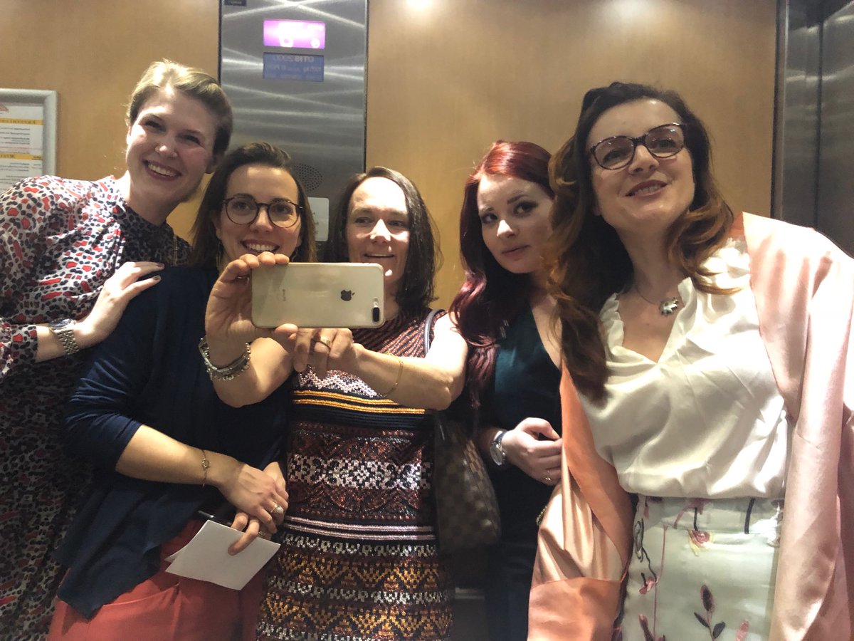On our way to the #medianet #xpertnight Gala :-). Fingers crossed that we will be awarded Austria‘s Best PR Agency as in 2017. <a href="/DorisChristinaS/">Doris Christina Steiner</a> <a href="/NicoletteSz/">Nicolette Szalachy</a> <a href="/APepitaA/">Pepita Adelmann</a> <a href="/SaskiaWallner/">Saskia Wallner</a> <a href="/KetchumPR/">Ketchum</a>