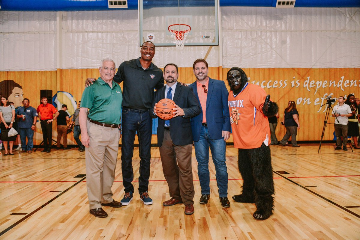 Thanks to everyone who was involved in our @apsFYI Rebound Project court dedication yesterday in Yuma! https://t.co/KWFrAqFiUF