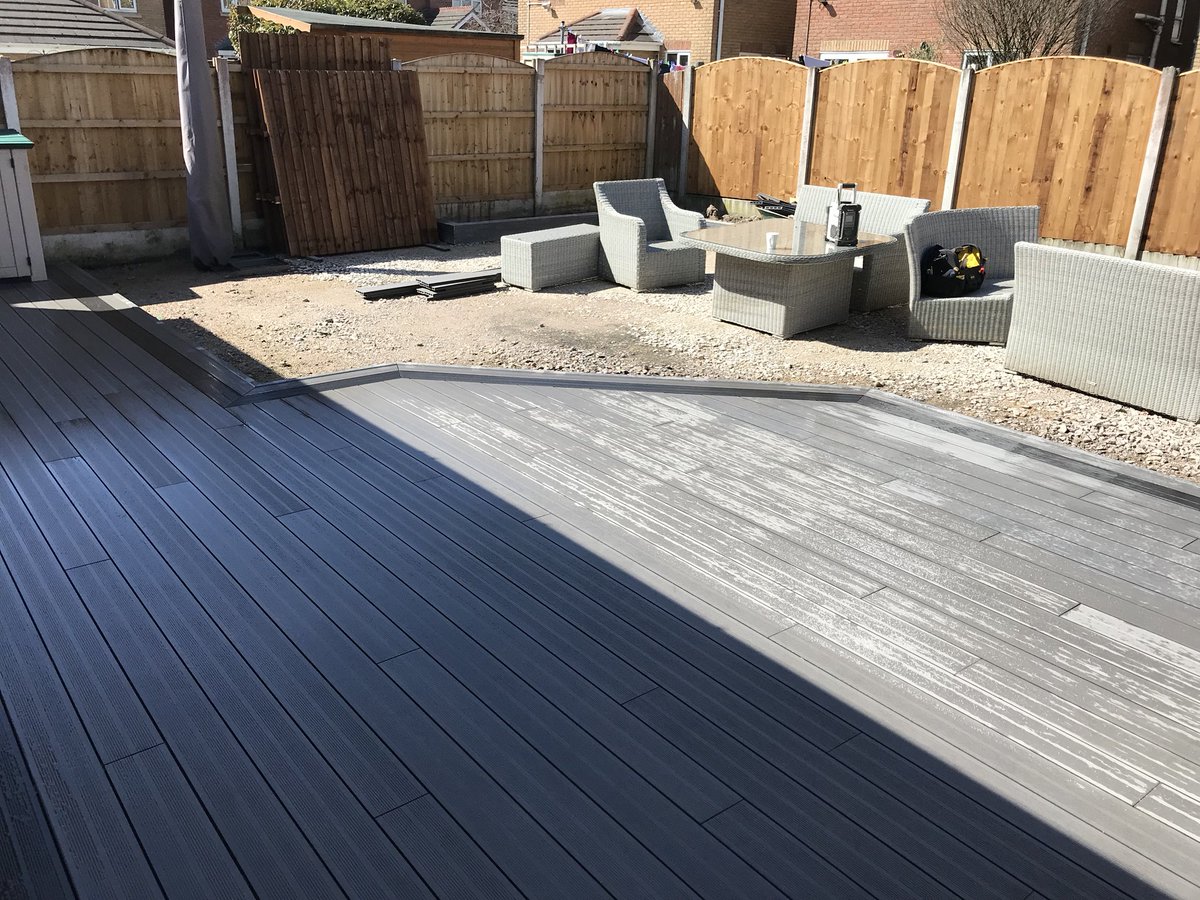 JWjoinery1's tweet photo. Another nice little composite decking job done https://t.co/WcavZnG7yz