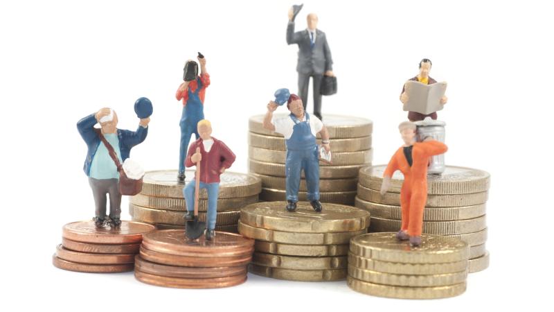 ExpansionMx's tweet photo. Los salarios mexicanos se han mantenido congelados durante más de 21 años de vida del TLCAN https://t.co/1yCur09ZaQ https://t.co/WWmw8X0qHr