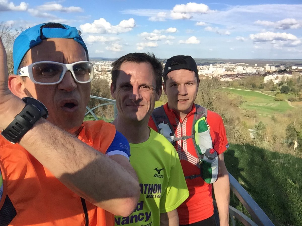 PascalOLEK's tweet photo. +16kms avec les #potos @jacquotkevin et #ElephantRose ! Ils m'ont mis minable ce soir... https://t.co/xuNjgOa4JD