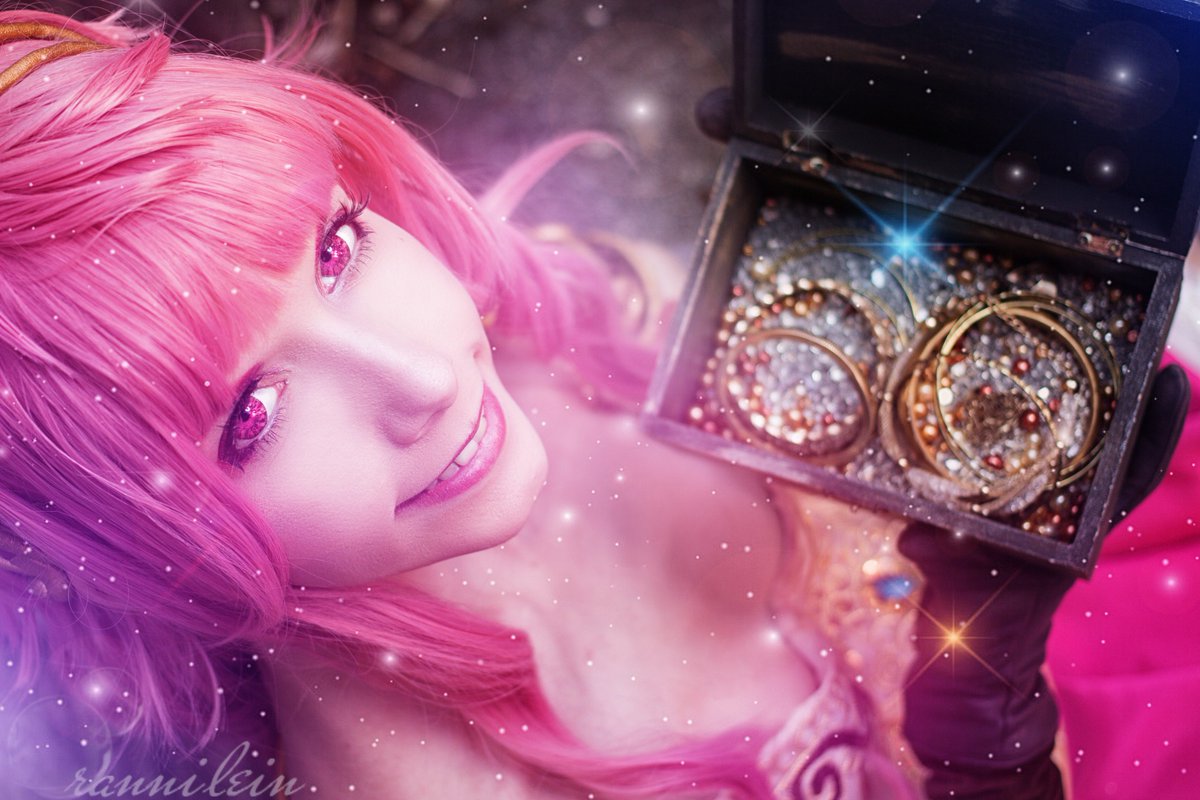 rannilein's tweet photo. Ein neues Foto habe ich für heute noch x3

Cosplayer: @Mietzewhite 
📷 and edit: me

#animuc #Nimpha #ChainChronicle #FortunateSoldier #Cosplay https://t.co/0IcP3ULmiU