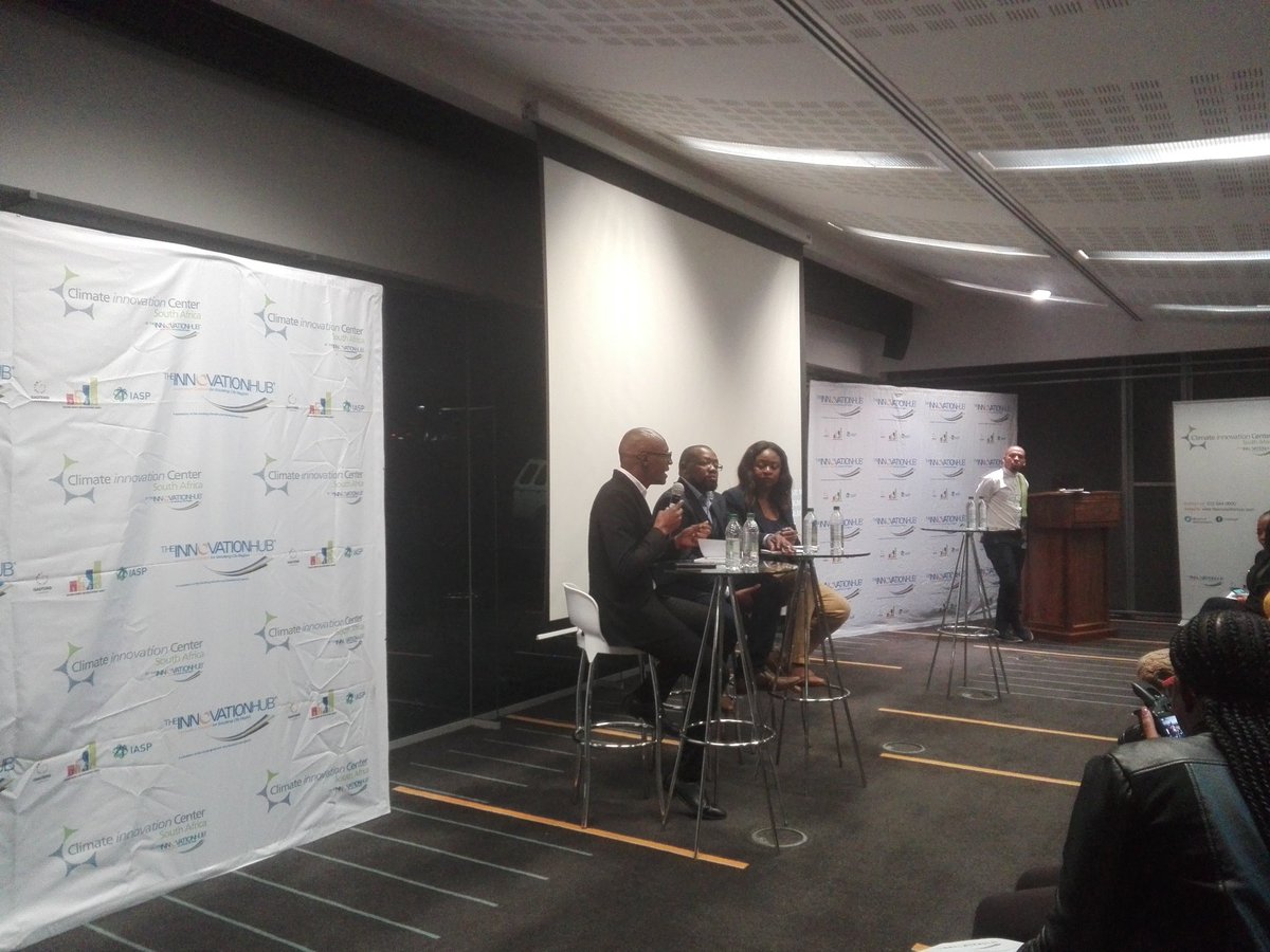 reacoda_'s tweet photo. "It is important for startups and big businesses to interact with one another in order to test their products early on to receive constructive feedback" - Mr Lucky Lidetu of the Business Clinic #Innov8 #SupportingGreen #accesstomarket #reacoda https://t.co/rAhhaDSFcQ