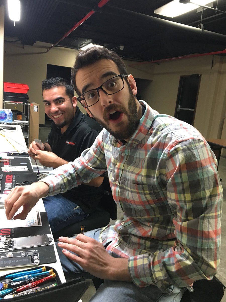 phonedoctors's tweet photo. Even our very own Warehouse Manager is shocked by our low repair rates!
Visit a local store near you!
https://t.co/bvuECtoKgc https://t.co/yeaDG3bLE3