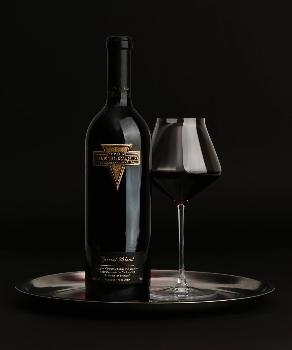 Cumplimos 15 años creando grandes vinos que representan a la Patagonia en todo el mundo. 

¡Brindamos con #SpecialBlend junto a todos ustedes por ello!