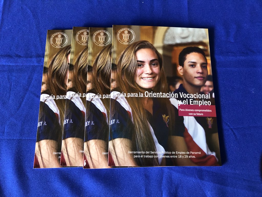 c3diferente's tweet photo. Desde Colón felicitamos a @Mitradel @LE_CarlesR por el Programa de Orientación Vocacional y Empleo #POVE hoy en Colegio Daniel Octavio Crespo en Bugaba, Chiriquí ¡Los esperamos pronto acá en el C3! 👌🏾 https://t.co/wDXkLYYe9M