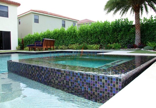 Rosmel_Pools's tweet image. Pool spas are a great addition if your looking for a haven to relax in! #spa #poolspa #miami #pools #miamipools