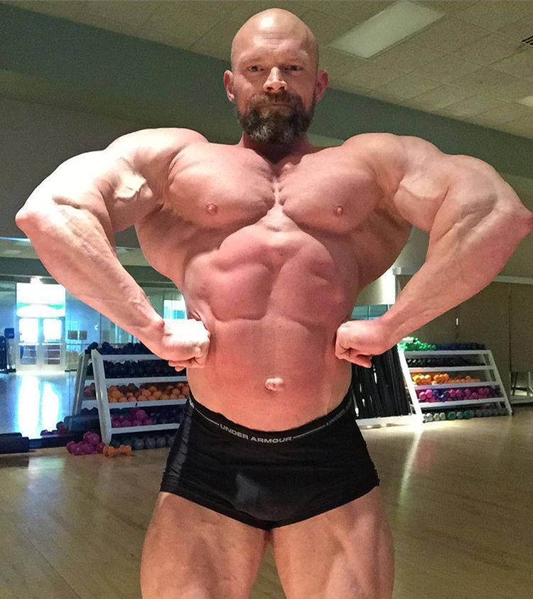 pacocutler's tweet photo. #JeffLater #bodybuilder #bodybuilding #Fitness #NutritionCoach Founder of #L8RLifestyle from #Utah #impressive #ladspread #bearded #hotmatureman #muscledaddy https://t.co/skooFC2KUH