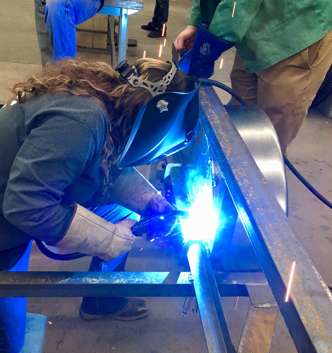 Mark Anderson tweet media