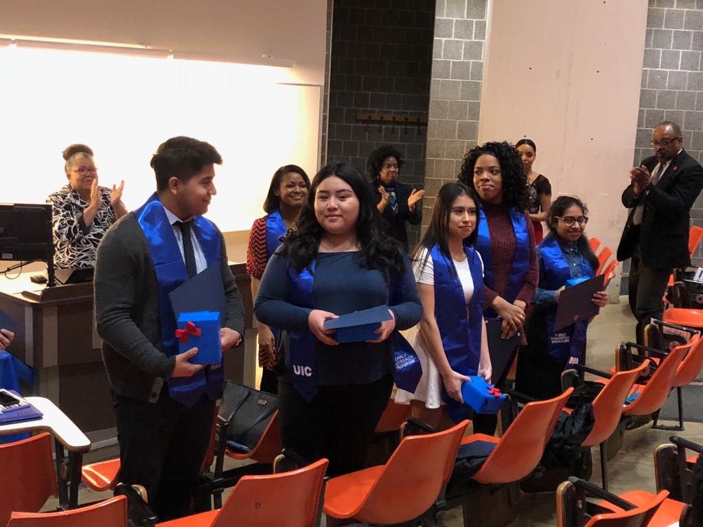 Class of 2018! @uicearlyoutreachprogram
#uic
#saturdayenrichmentprogram
#earlyoutreachprogram
#uiceop