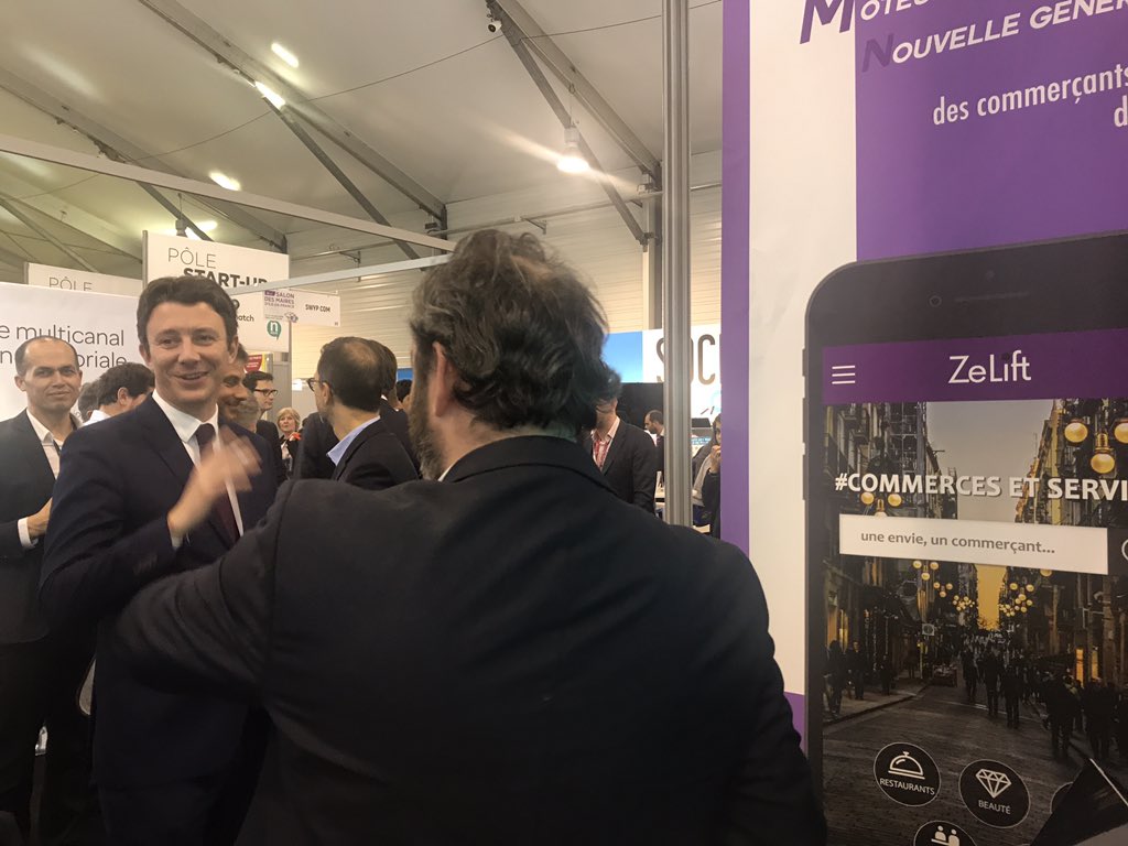 Visite surprise du porte-parole du gouvernement <a href="/BGriveaux/">Benjamin Griveaux</a> sur notre stand au dernier jour du #SMIDF ! Encore merci pour l'invit' <a href="/OrangeFabFr/">Orange Fab France</a> <a href="/OrangeIDF/">Orange Île-de-France</a> !👍
<a href="/AMIF_asso/">AMIF</a> #startup #smartcity