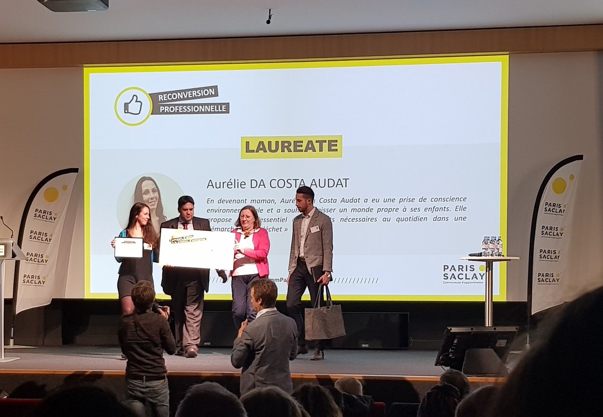 OFraudeau's tweet photo. Belle cérémonie pour la remise des prix du concours création d'entreprises de @comParisSaclay dans les locaux de @CA_ConsuFinance https://t.co/C6gvBNDNA6