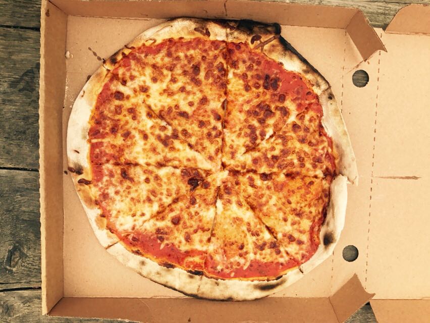 chewydingle's tweet photo. Dingle's only WOODFIRED PIZZA. This Saturday 6pm.  From €10. phone in your order 087 3527390. https://t.co/AlSTHnv0Yb