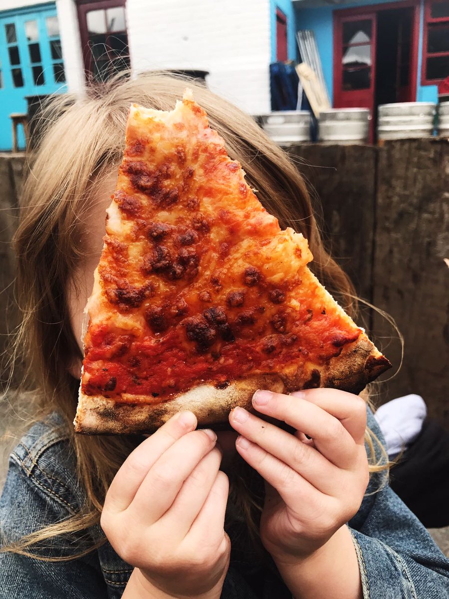 chewydingle's tweet photo. Dingle's only WOODFIRED PIZZA. This Saturday 6pm.  From €10. phone in your order 087 3527390. https://t.co/AlSTHnv0Yb