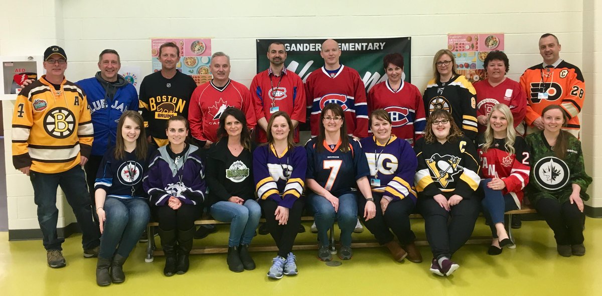 GanderElem's tweet photo. Showing our support for the Humboldt Broncos. @HumboldtBroncos #humboldtstrong @NLESDCA https://t.co/PifAjLJMkI